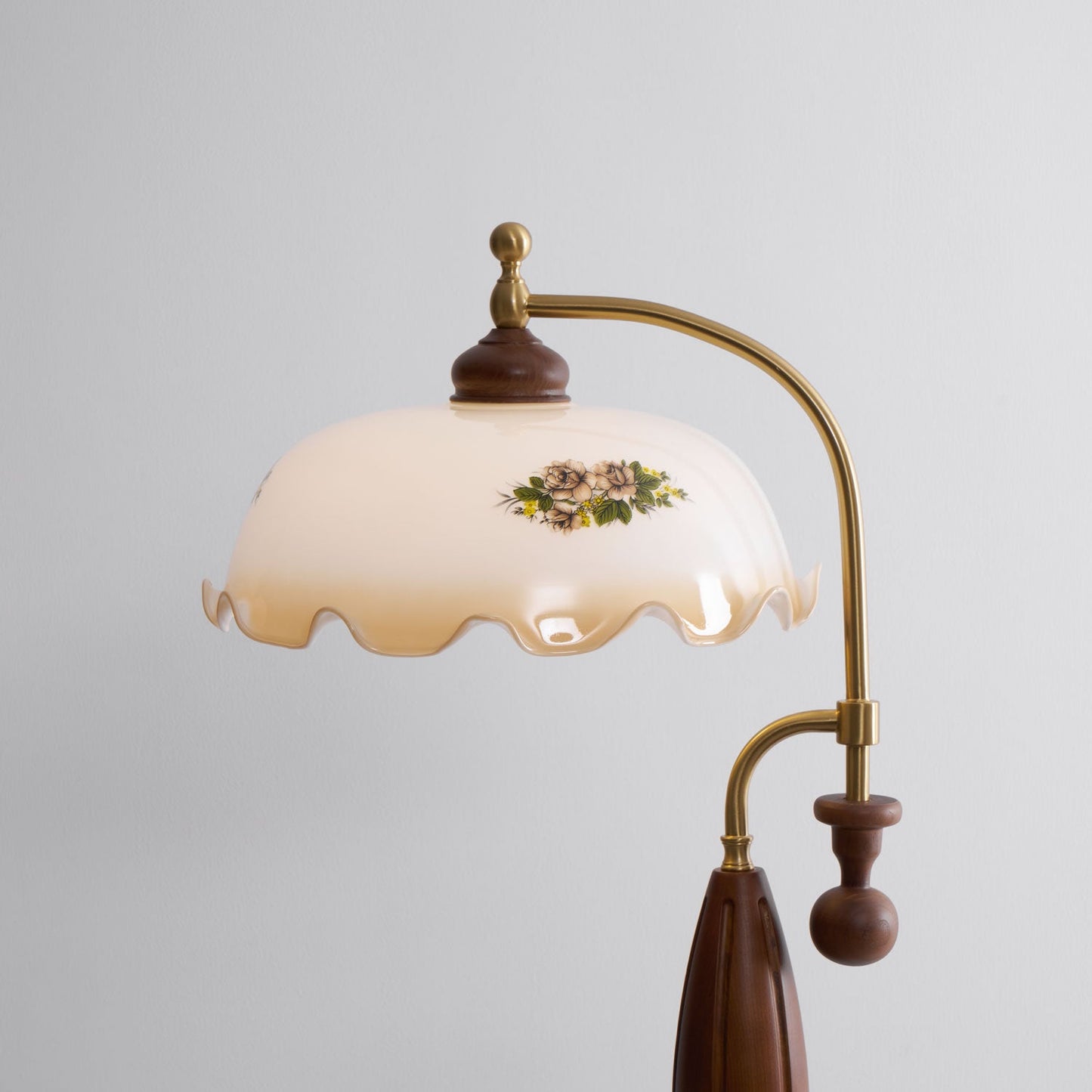 Heritage Bloom Floor Lamp With Vintage Floral & Frosted Glass Design