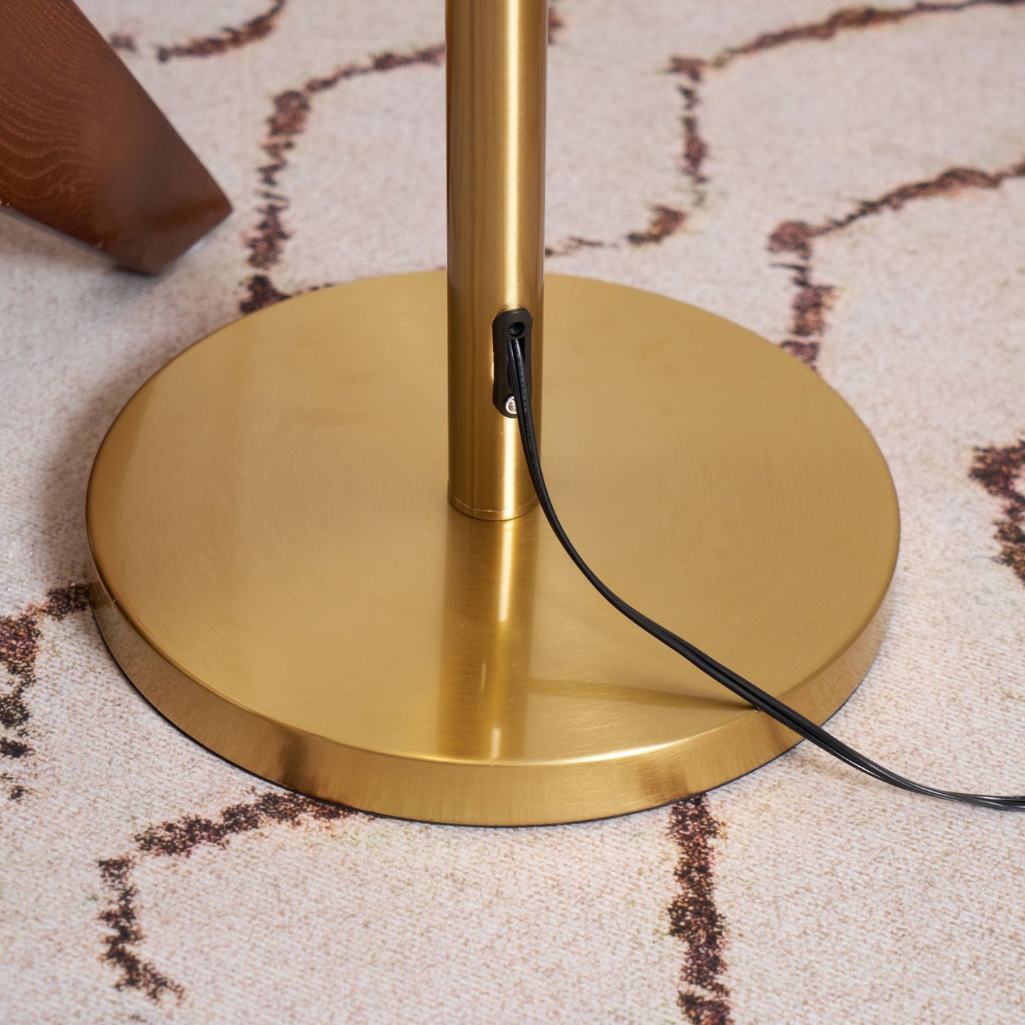 Heritage Bloom Floor Lamp With Vintage Floral & Frosted Glass Design