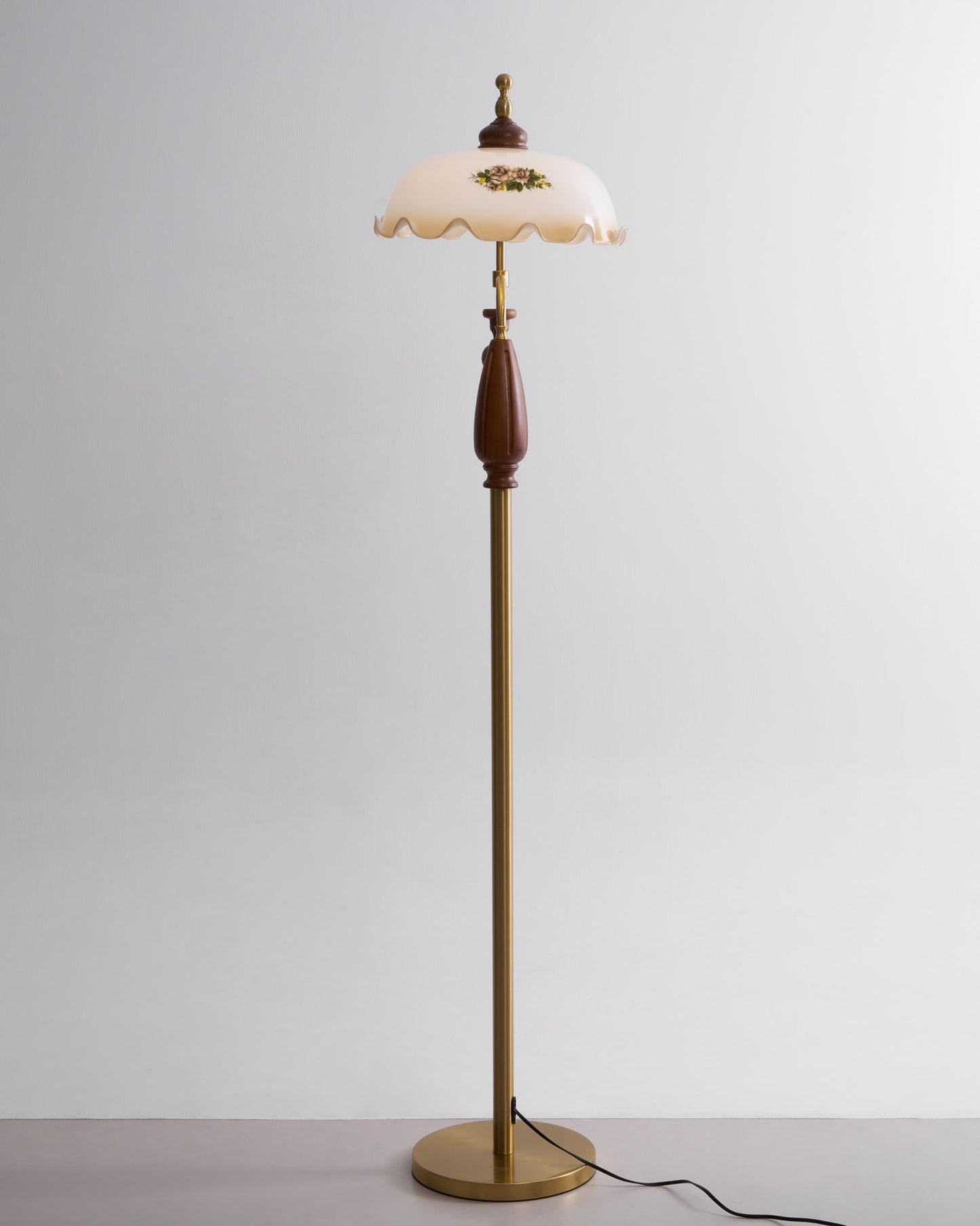 Heritage Bloom Floor Lamp With Vintage Floral & Frosted Glass Design