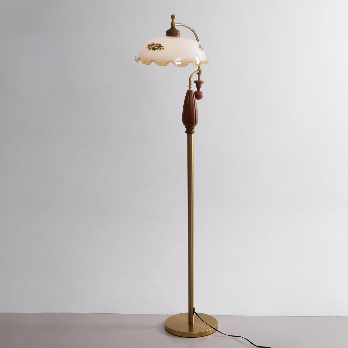 Heritage Bloom Floor Lamp With Vintage Floral & Frosted Glass Design