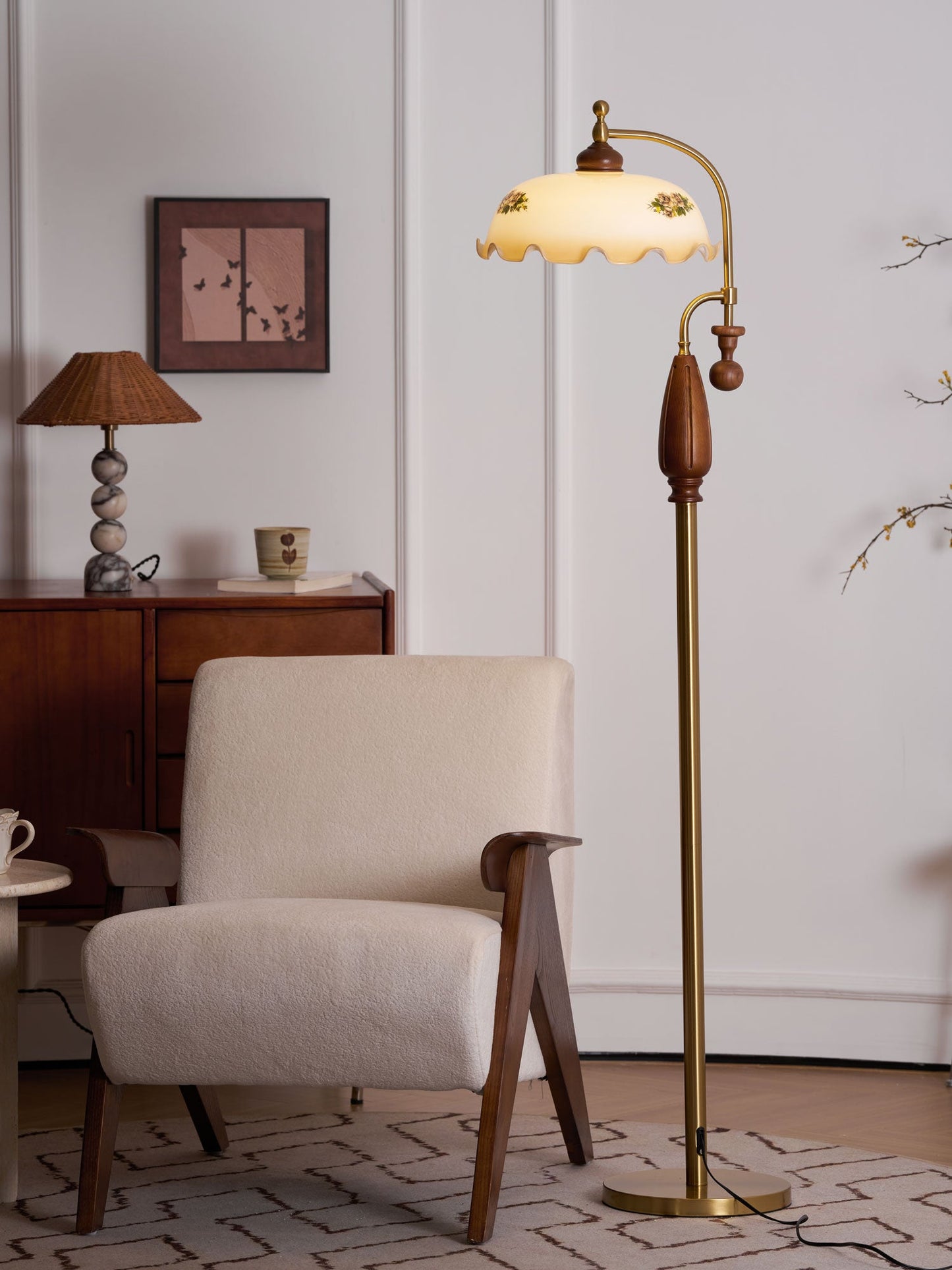 Heritage Bloom Floor Lamp With Vintage Floral & Frosted Glass Design