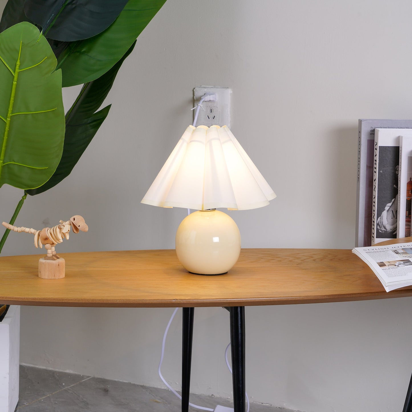 Kicsi Pleated Table Lamp – Ceramic Mushroom Lamp with Linen Shade for Bedroom, Living Room or Desk