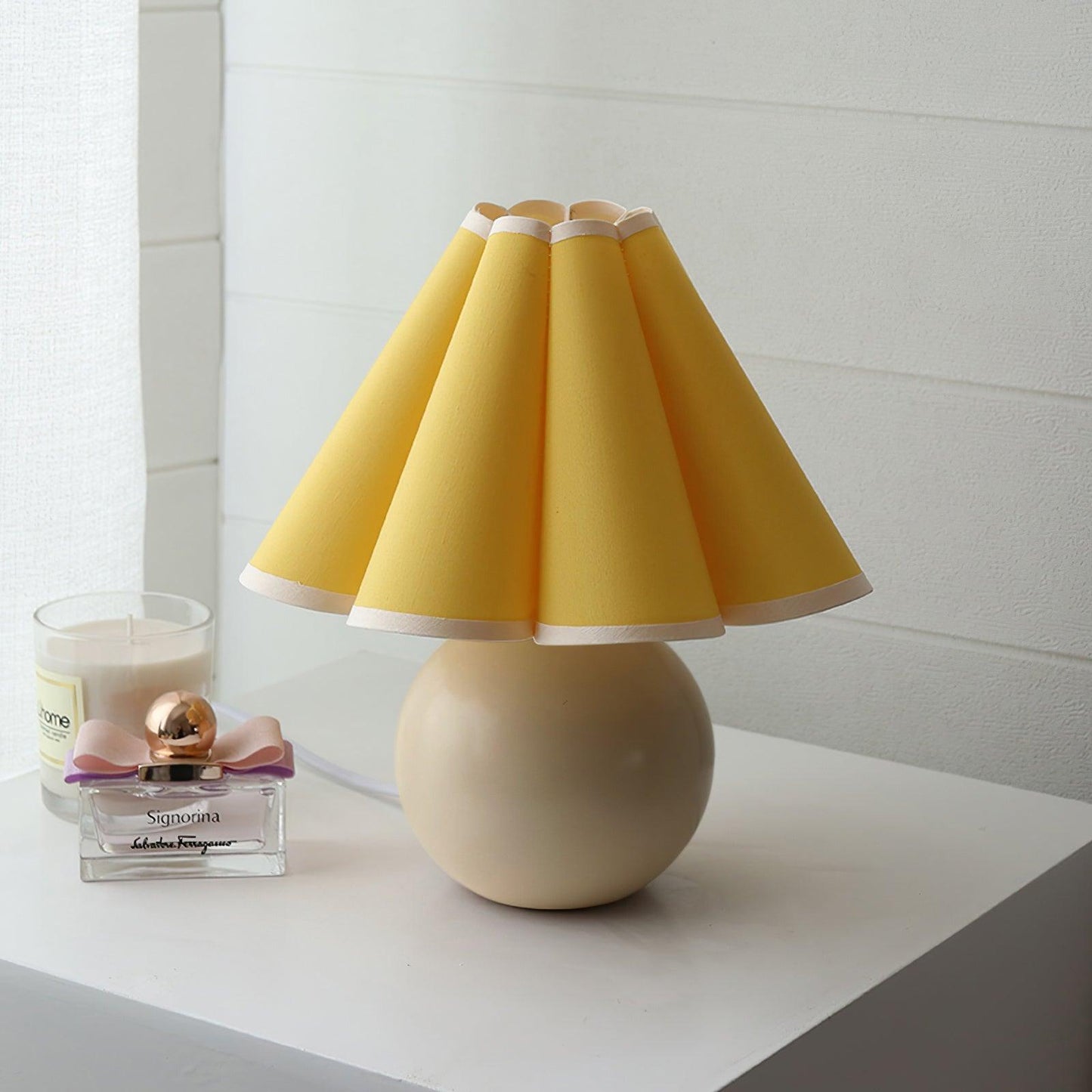 Kicsi Pleated Table Lamp – Ceramic Mushroom Lamp with Linen Shade for Bedroom, Living Room or Desk