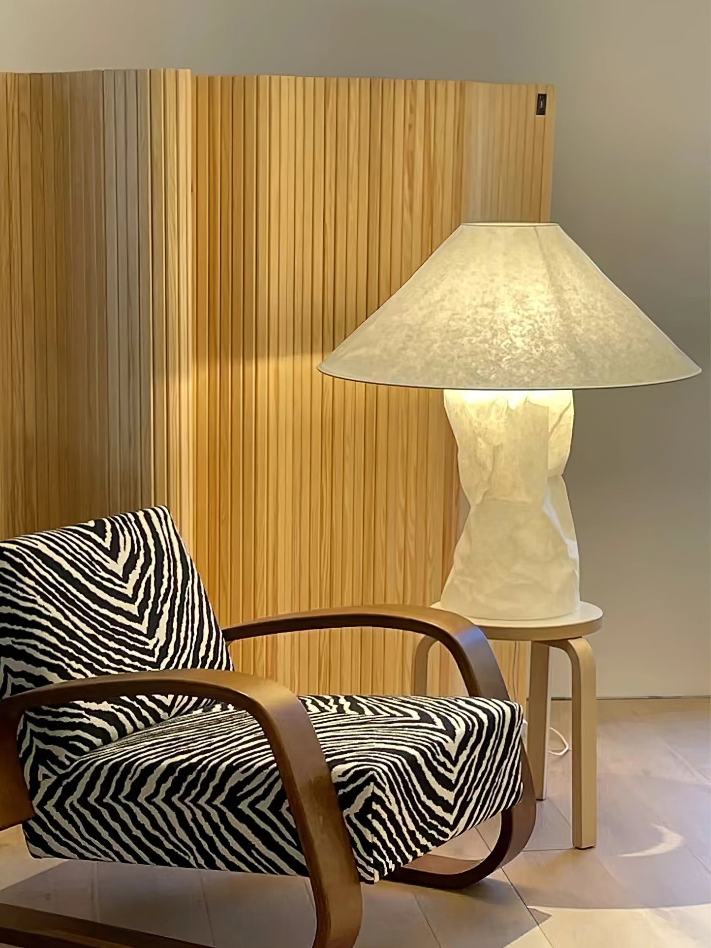 Sculptural Crinkle Paper Table Lamp – White Metal Base with Wide Shade