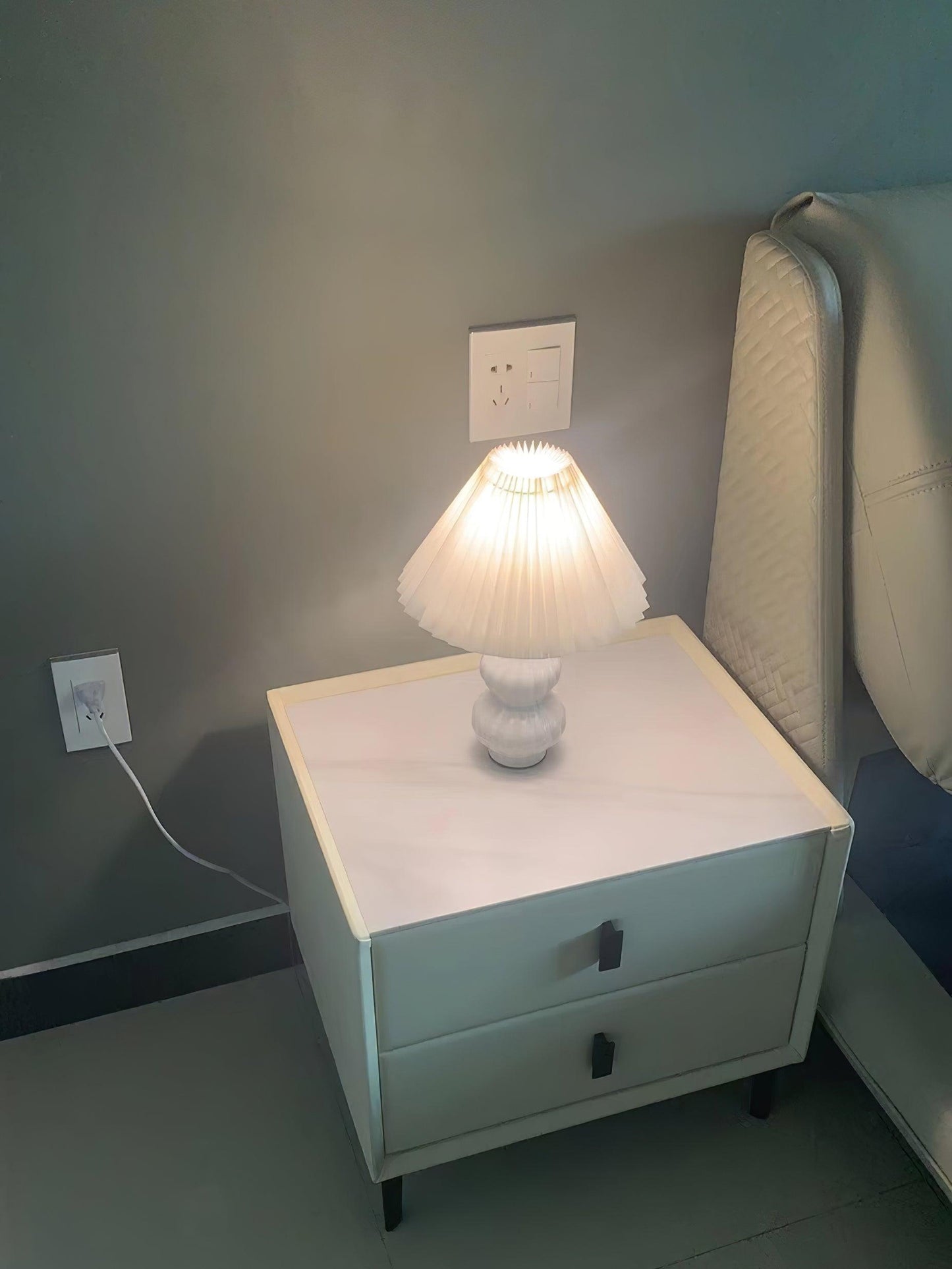 Leo Table Lamp Ribbed Ceramic White Linen LED Indoor Lighting