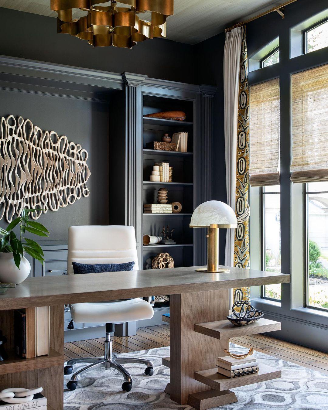 Luxury Alabaster Table Lamp – Natural Stone Lamp with Bronze Frame