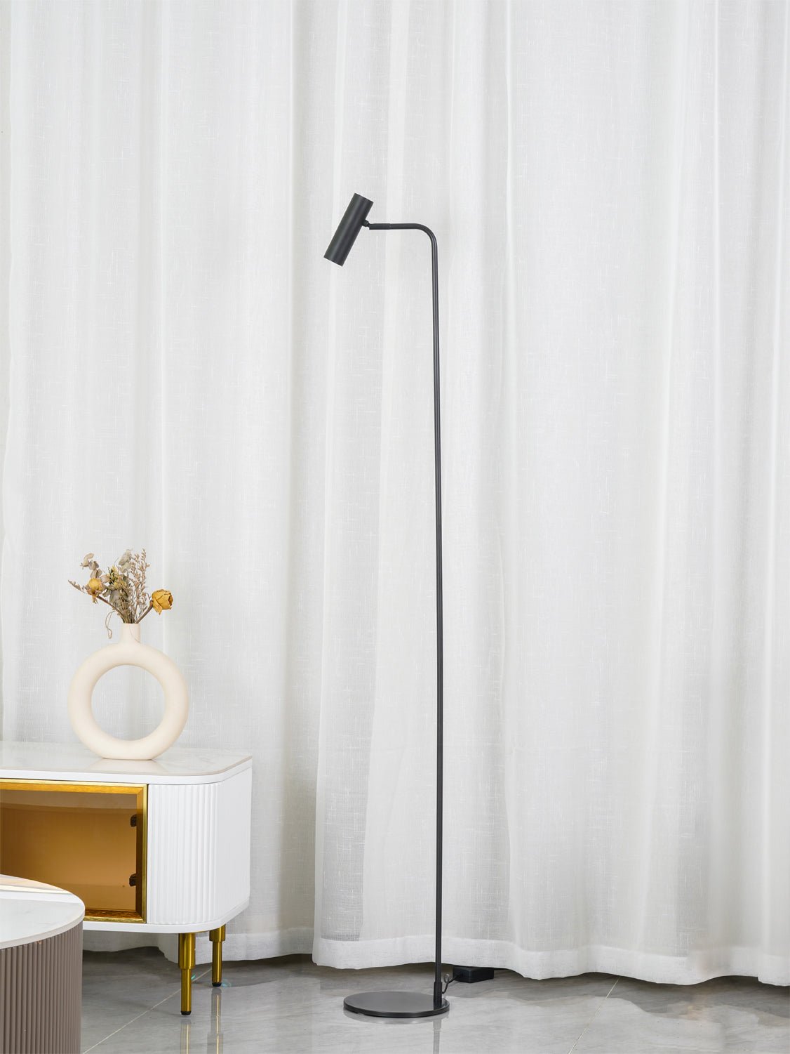 Minimal Torris Floor Lamp With Adjustable LED