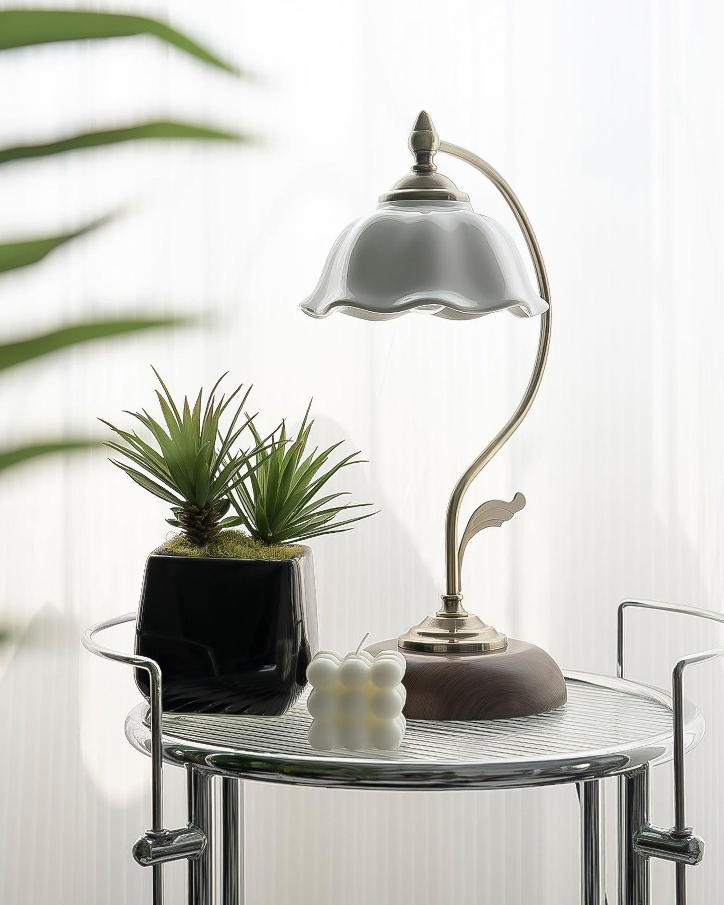 Vintage Laiton Table Lamp White Ceramic Gold Walnut LED Desk Lighting