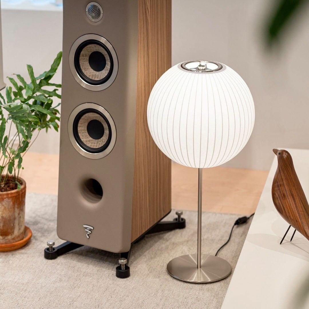 Nelson Lamp – Modern Chrome & Walnut Table Light